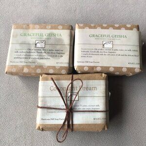Set of 3 ~ Artisan Soaps ~ Handmade 🇨🇦 ~ Tropical ~ Brand New